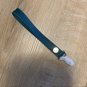 Peacock Pebble Wristlet Strap